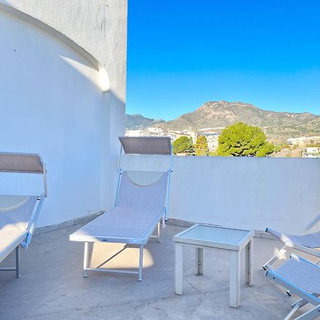 Appartement Spacieux Avec Terrasse Et Piscine Бенальмадена Экстерьер фото